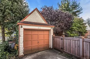 41-72 Glenwood St, Little Neck, NY 11363 - Photo 14