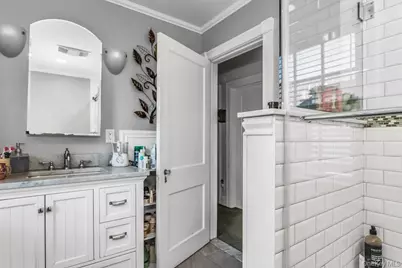 4172 Glenwood Street, Little Neck, NY 11363 - Photo 8