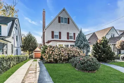 4172 Glenwood Street, Little Neck, NY 11363 - Photo 1