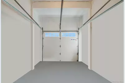 120 Cherry Drive W, Plainview, NY 11803 - Photo 32