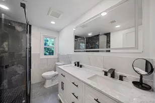 120 Cherry Dr W, Plainview, NY 11803 - Photo 26