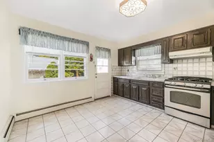 287 Mary Lou Ave, Yonkers, NY 10703 - Photo 14