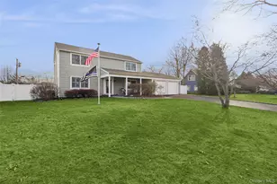 11 Pembrook Dr, Stony Brook, NY 11790 - Photo 4