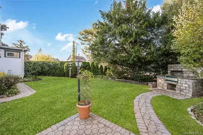 215 Conklin Street, Farmingdale, NY 11735 - Photo 42