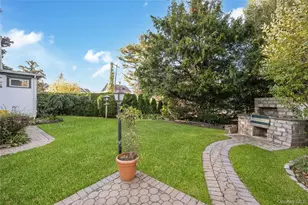 215 Conklin St, Farmingdale, NY 11735 - Photo 42