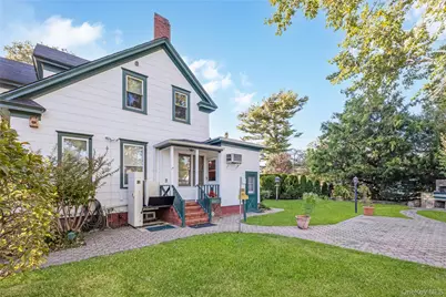 215 Conklin Street, Farmingdale, NY 11735 - Photo 6
