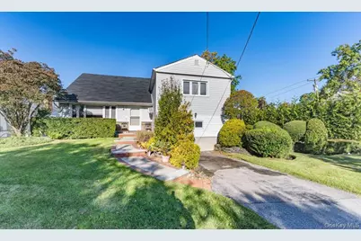 850 Ibsen Street, Woodmere, NY 11598 - Photo 16