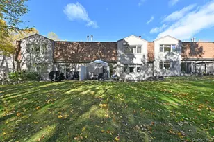 13 Meadowlark Cir, Peekskill, NY 10566 - Photo 4