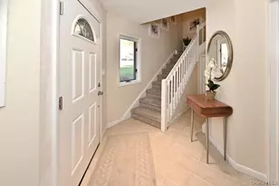 13 Meadowlark Cir, Peekskill, NY 10566 - Photo 6