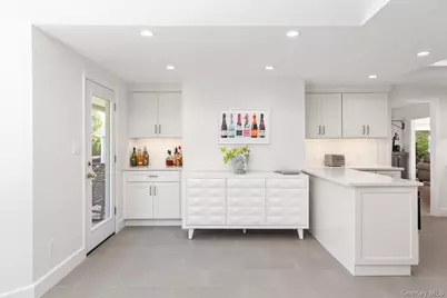 137 South Road, Westhampton, NY 11977 - Photo 24