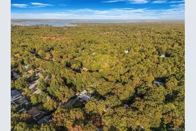 484 Brookhaven Avenue, Riverhead, NY 11901 - Photo 36