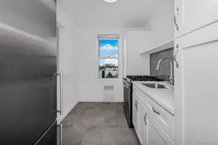 4320 Van Cortlandt Park E, Bronx, NY 10470 - Photo 6