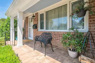 14 Harbor Ln, Glen Head, NY 11545 - Photo 4