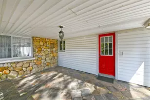 106 Iceland Dr, South Huntington, NY 11746 - Photo 8