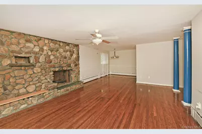106 Iceland Drive, South Huntington, NY 11746 - Photo 12