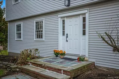 10 Glen Lane, Balmville, NY 12550 - Photo 2