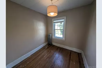 81 Cochran Place, Valley Stream, NY 11581 - Photo 8