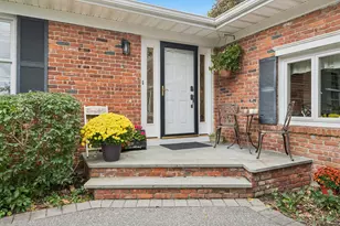 312 Great River Rd, Great River, NY 11739 - Photo 2