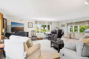 312 Great River Rd, Great River, NY 11739 - Photo 8