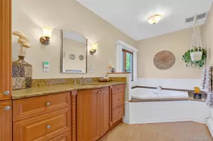 15 Woodbine Dr, Mahopac, NY 10541 - Photo 10