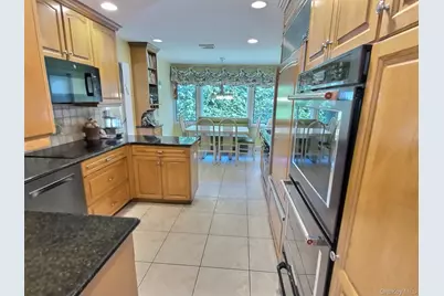 3391 Fairway Road, Oceanside, NY 11572 - Photo 10