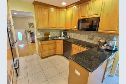 3391 Fairway Road, Oceanside, NY 11572 - Photo 12