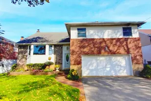 3391 Fairway Rd, Oceanside, NY 11572 - Photo 2