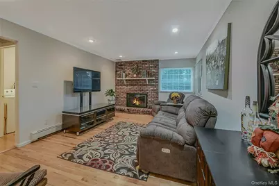 7 Hill Drive, Port Jefferson, NY 11777 - Photo 14