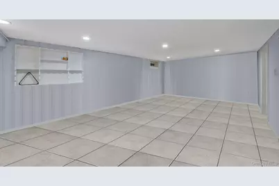 138 Claudy Lane, New Hyde Park, NY 11040 - Photo 20