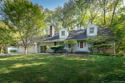 5 Hadley Road, Armonk, NY 10504 - Photo 2