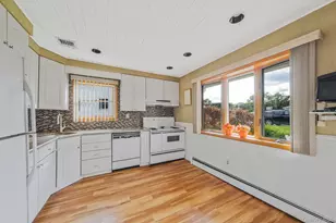 30 Magellan Ave, Kings Park, NY 11754 - Photo 6