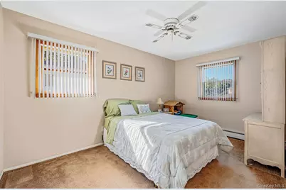 30 Magellan Avenue, Kings Park, NY 11754 - Photo 20