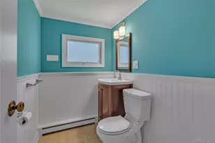 16 E Cortelyou St, Huntington Station, NY 11746 - Photo 16