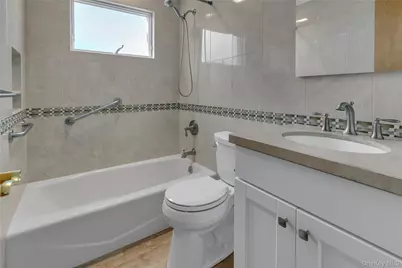 16 E. Cortelyou Street, Huntington Station, NY 11746 - Photo 14