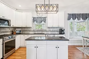 6 Landings Ln, Patchogue, NY 11772 - Photo 10