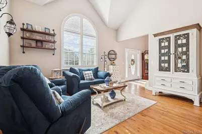 6 Landings Lane, Patchogue, NY 11772 - Photo 14