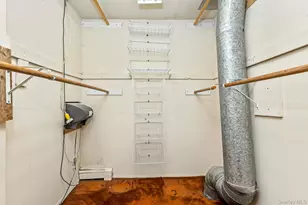 27 Bruno Ln, Dix Hills, NY 11746 - Photo 24