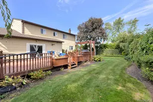 27 Bruno Ln, Dix Hills, NY 11746 - Photo 6