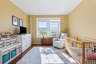 4 Maple Dr, Great Neck, NY 11021 - Photo 14