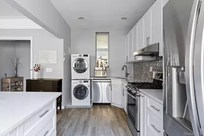 4 Maple Drive #5K, Great Neck, NY 11021 - Photo 10