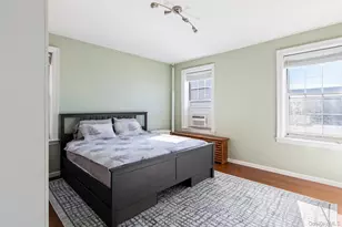 4 Maple Dr, Great Neck, NY 11021 - Photo 12