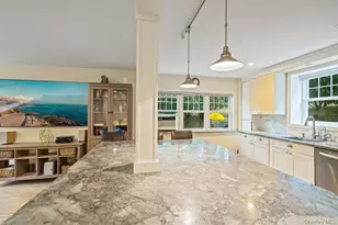 33 Dogwood Ln, Locust Valley, NY 11560 - Photo 36