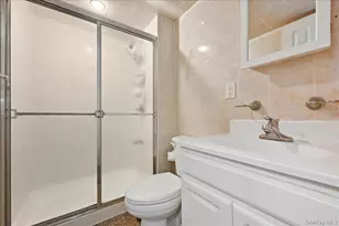 162 Crown Ave, Elmont, NY 11003 - Photo 24