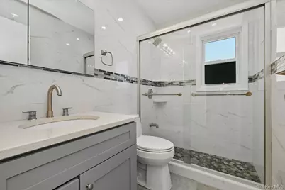 162 Crown Avenue, Elmont, NY 11003 - Photo 14