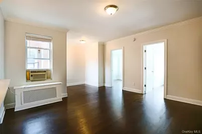 196 Martine Avenue #5C, White Plains, NY 10601 - Photo 6