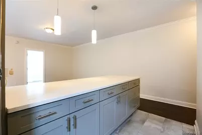 196 Martine Avenue #5C, White Plains, NY 10601 - Photo 4