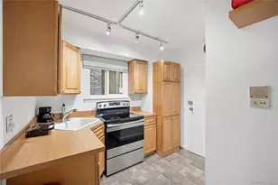 31-20 41st St, Astoria, NY 11103 - Photo 4