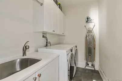 2 Earle Drive, Muttontown, NY 11791 - Photo 18