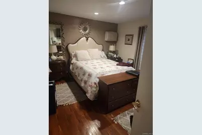 2018 Byron Avenue, Elmont, NY 11003 - Photo 8