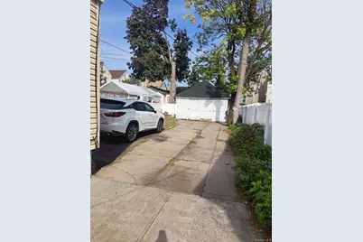 107-15 Van Wyck Expressway, Jamaica, NY 11435 - Photo 2